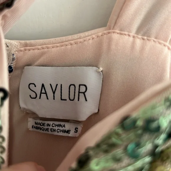 Saylor Eli Sequin Column Dress - Picture 6 of 7